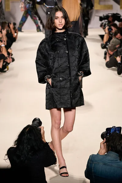 Look 61